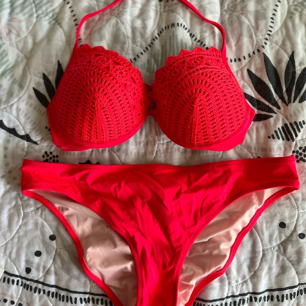 Target / Shade & Shore, Bikini Set, Bright Coral, Great Condition, Worn Once!